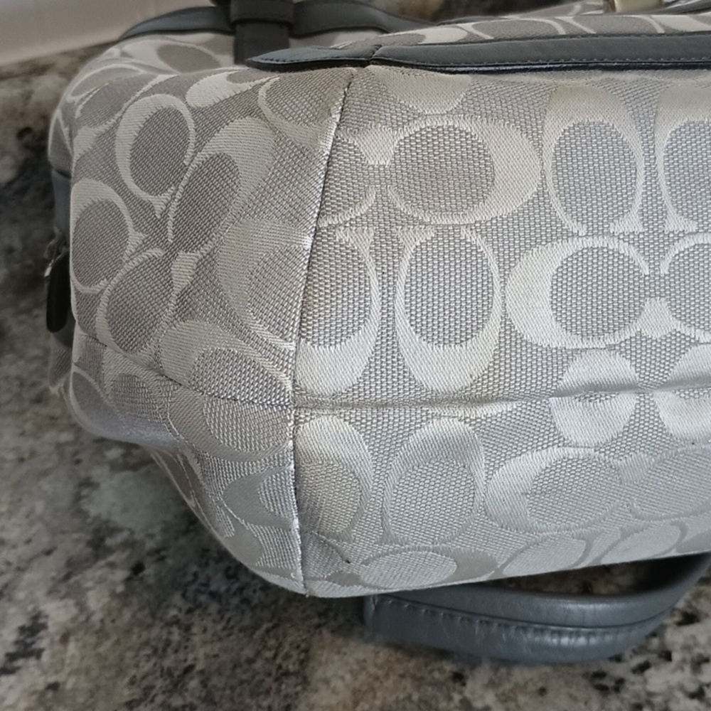 Coach "Cricket" Shoulder Bag - Picture 6 of 12